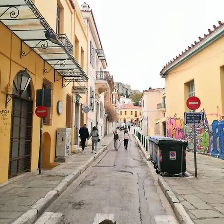 Magnificent In Plaka Appartement